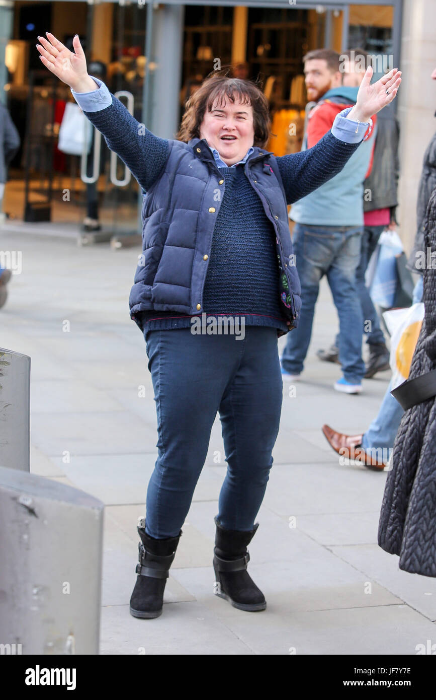 Susan Boyle seen shopping in Manchester the day before her gig at Manchester Bridgewater Hall. Stock Photo