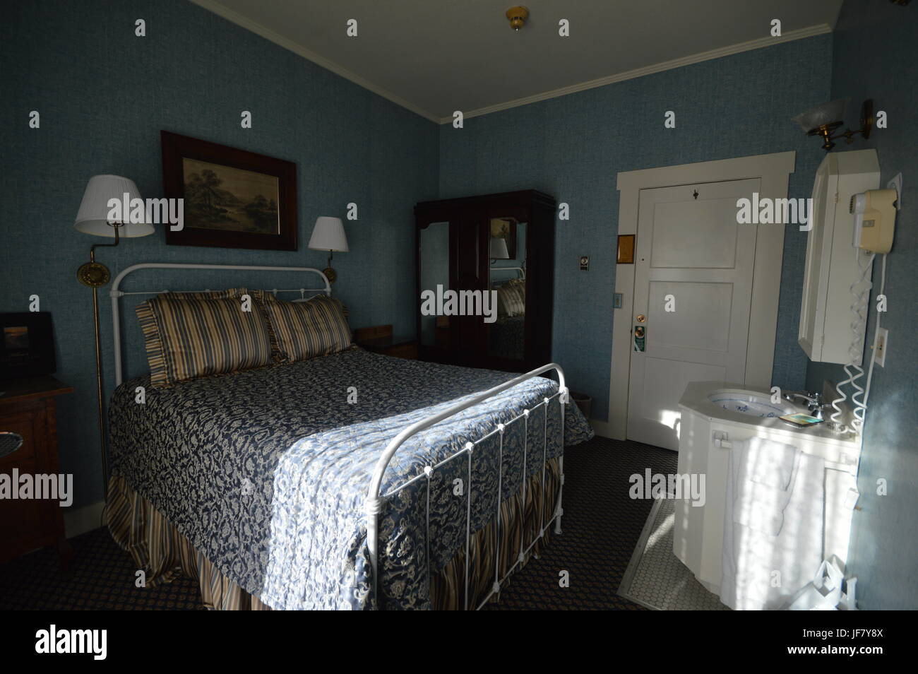 Romantic Bedroom in Victorian style in Hotel in Mendocino from April 28