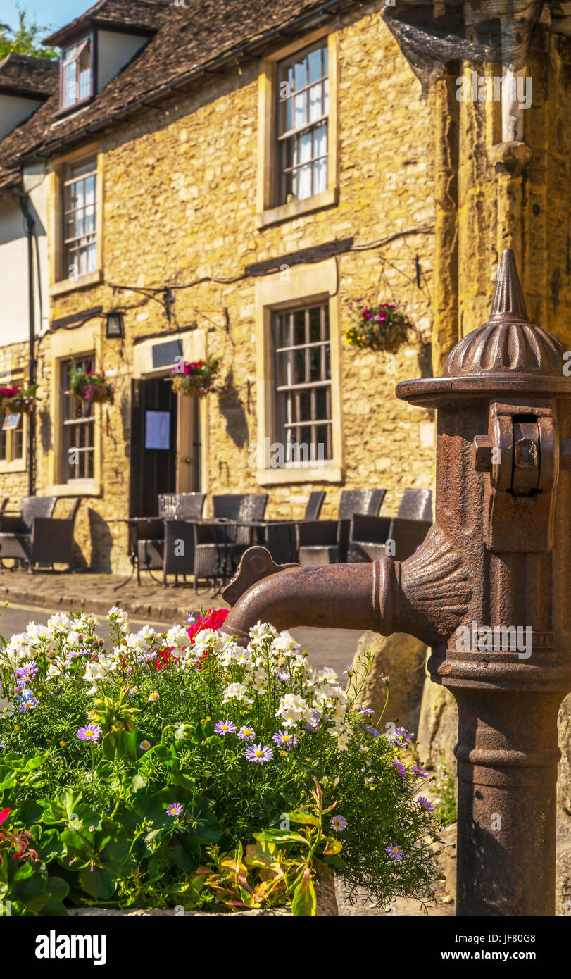 Old English Town And Beautiful Historic Buildings Old Street old-english-town-and-beautiful-historic-buildings-old-street