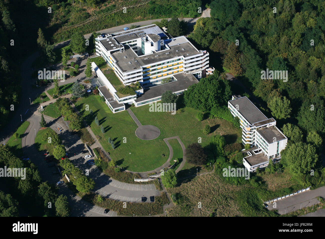 Hospital heliport hires stock photography and images Alamy
