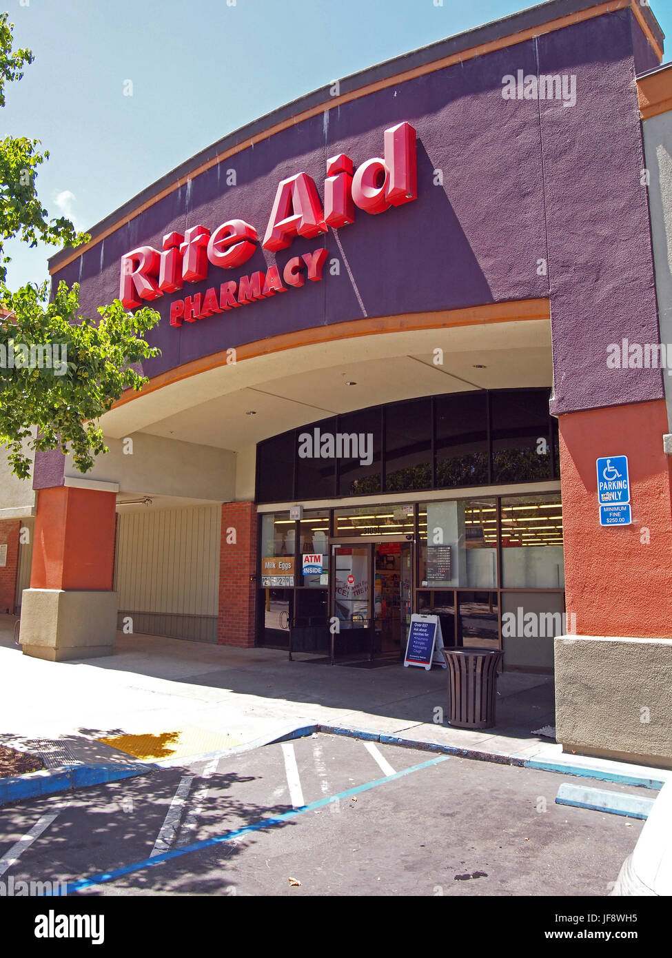 Rite aid hires stock photography and images Alamy