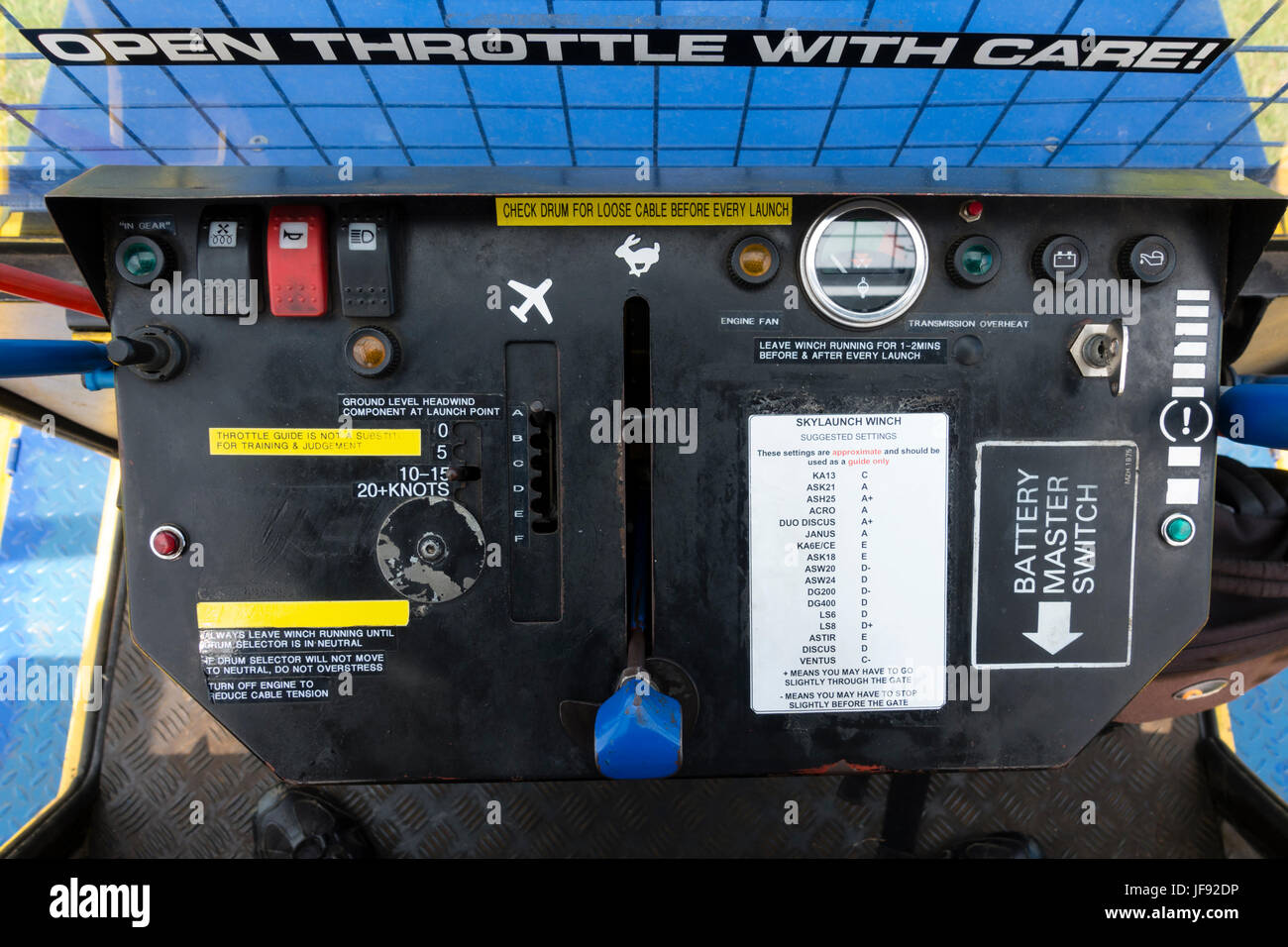 Winch launch glider hires stock photography and images Alamy