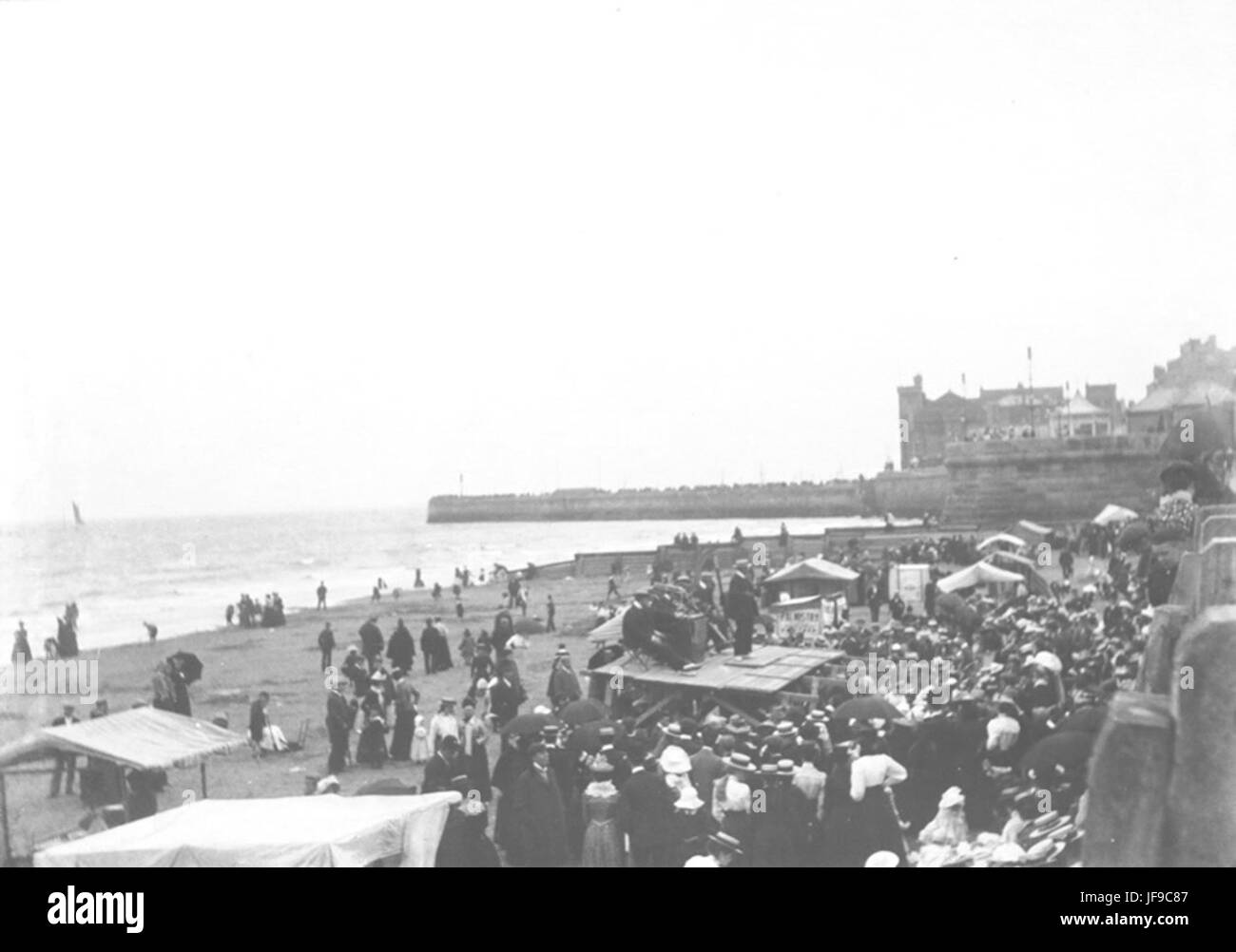 Bridlington foreshore Black and White Stock Photos & Images Alamy