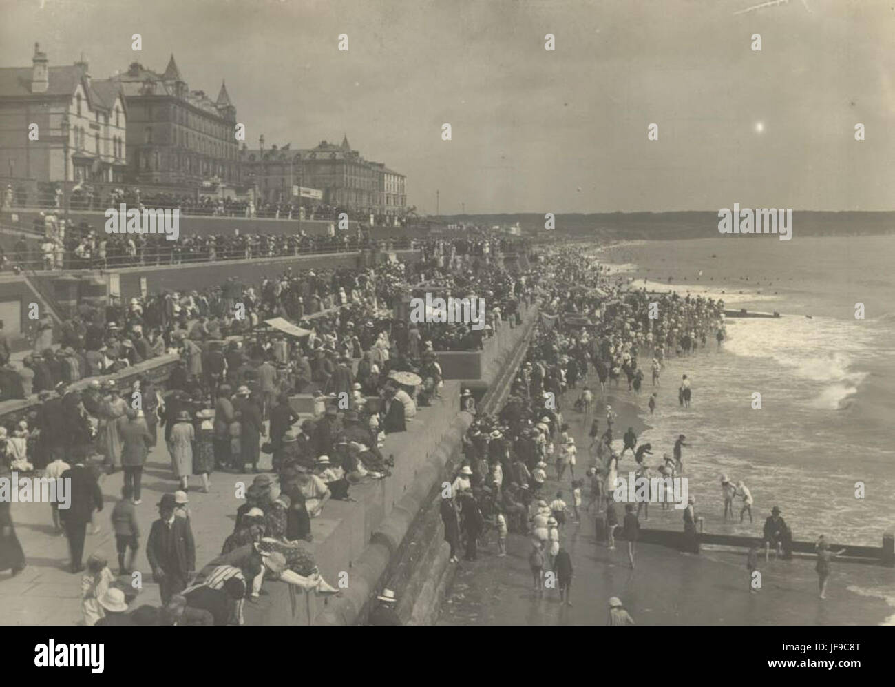 Victoria Terraces, Bridlington 1900 (archive ref DDX203131