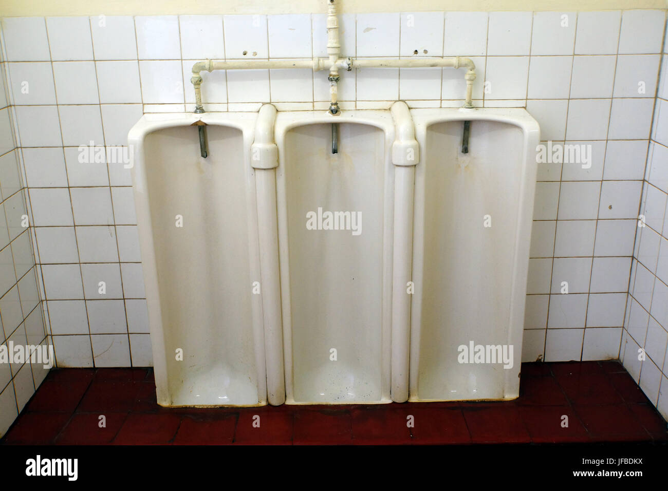 men urinal Stock Photo Alamy