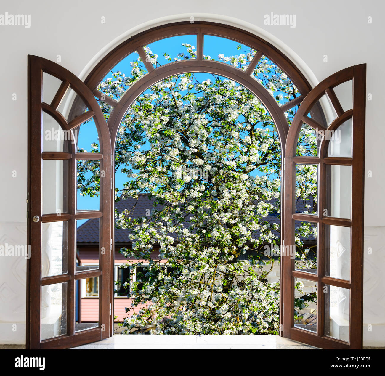 Arch door flower hires stock photography and images Alamy