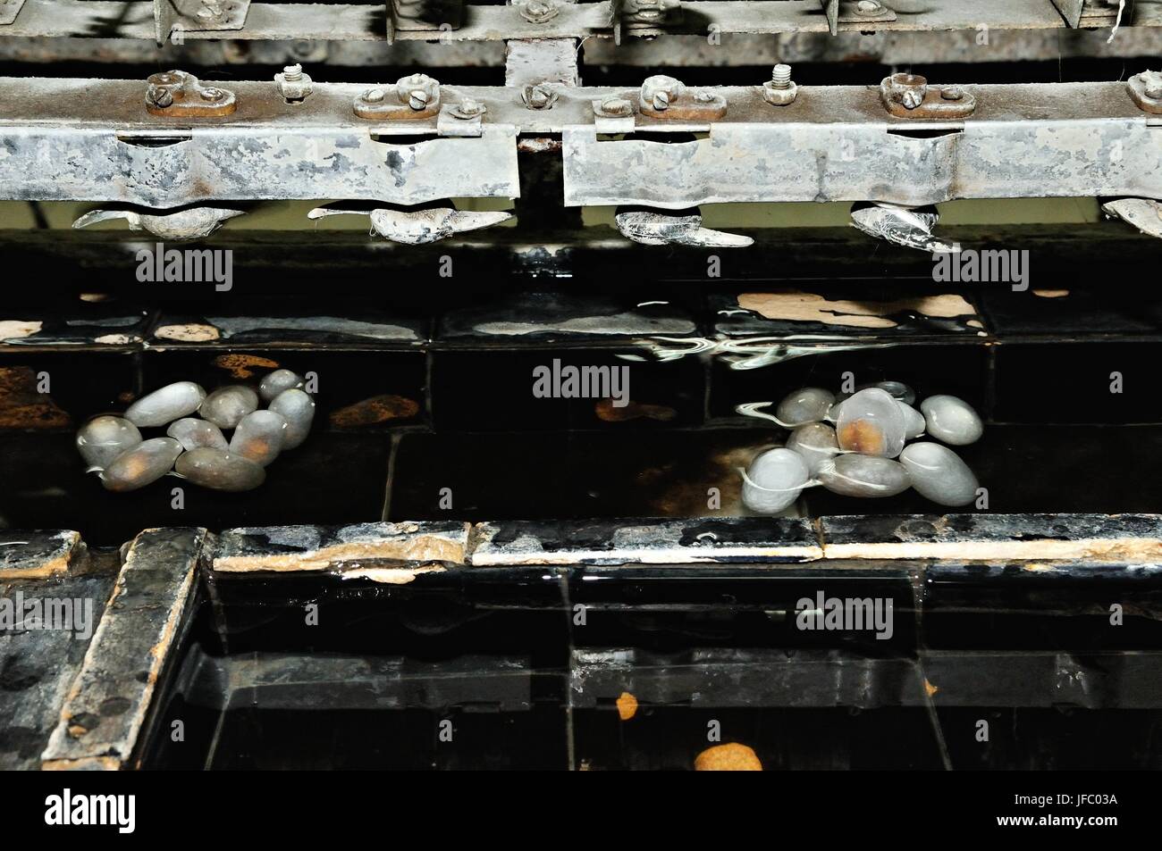 Preparation of silk thread Stock Photo - Alamy