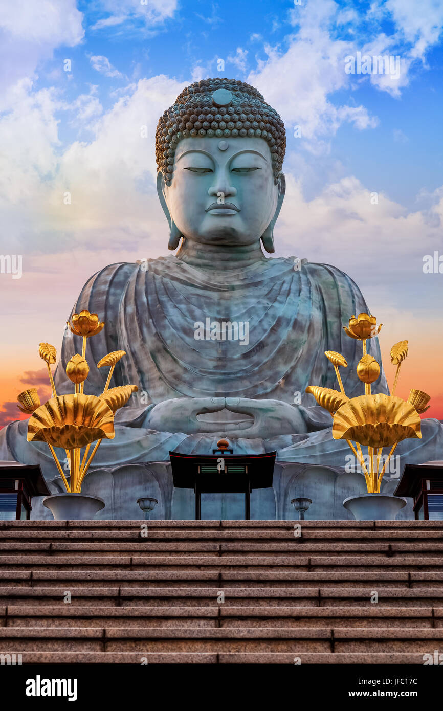 Great Buddha at Nofukuji temple Jigsaw Puzzle (Countries, Japan