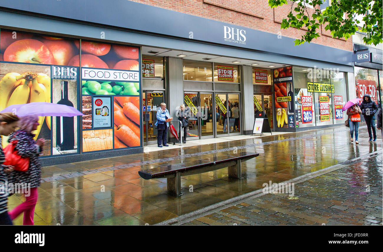 Shoppers Enter A Department Store That Is Closing Down British Home