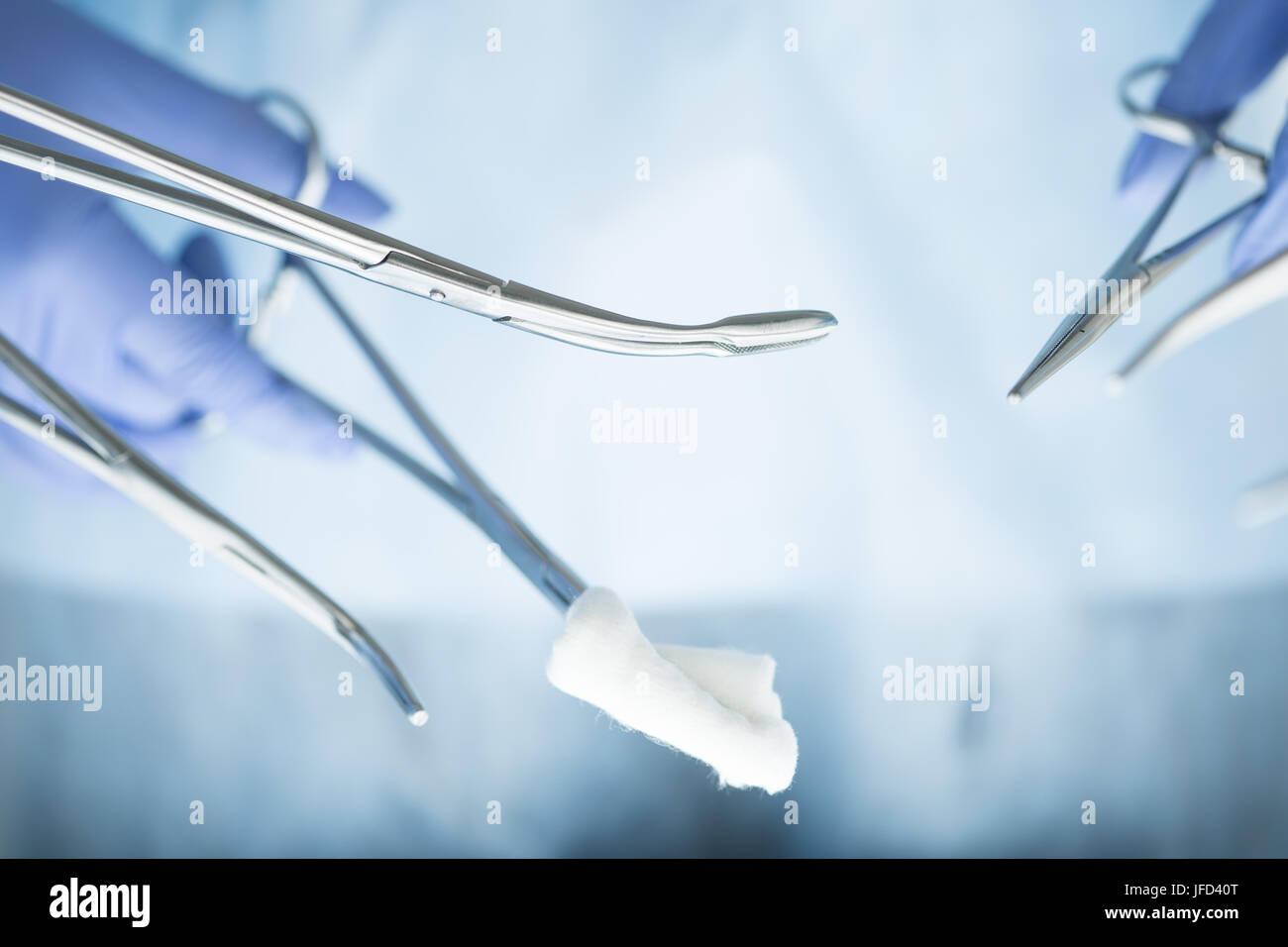 Surgical clamps hi-res stock photography and images - Alamy