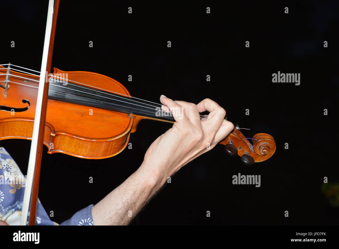 Stringed music instrument hires stock photography and images Alamy