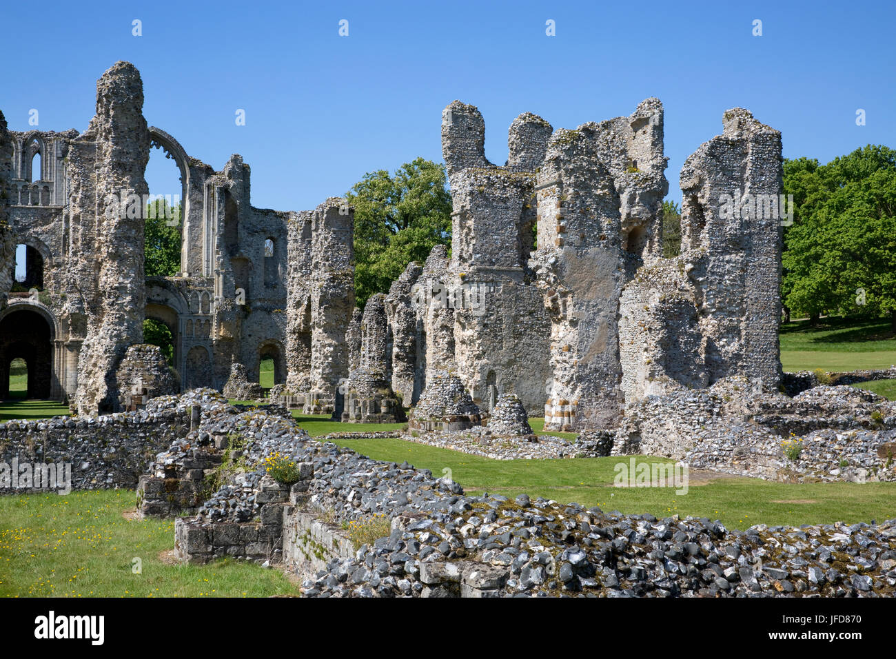 Norfolk ruins hi-res stock photography and images - Alamy