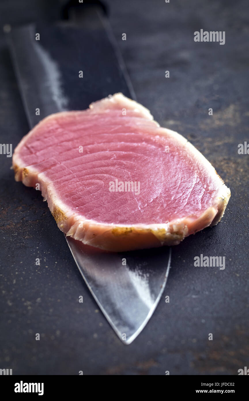 Tuna Tataki Filet on Yanagiba Blade Stock Photo Alamy