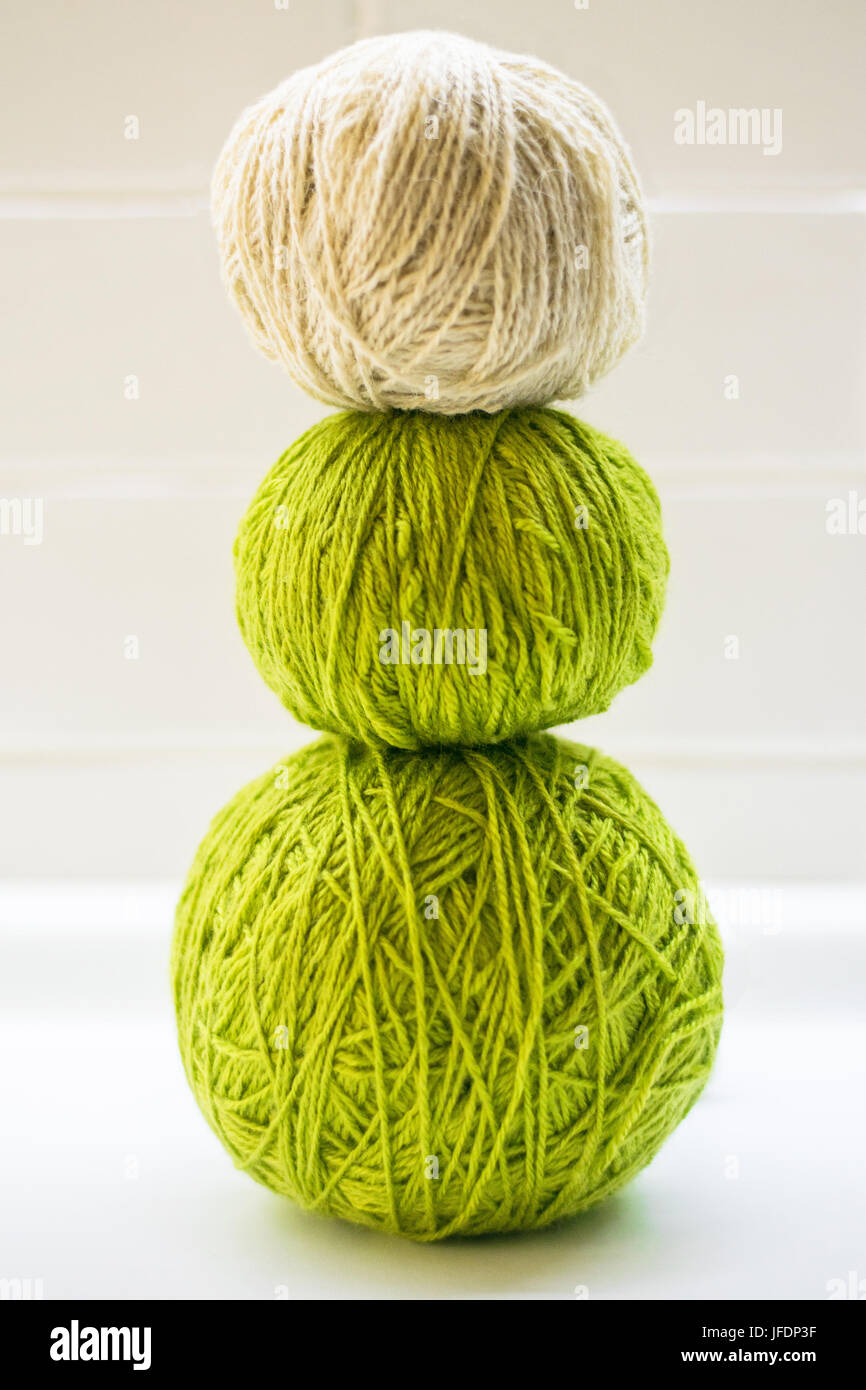 green yarn ball