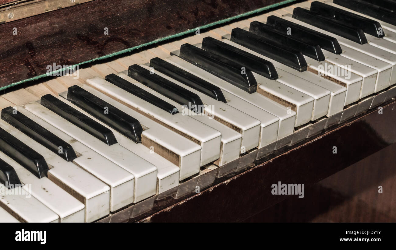 Broken piano keys Stock Photo Alamy