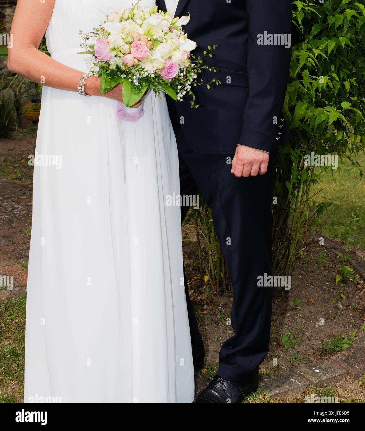Wedding pair on the day of her wedding Stock Photo Alamy