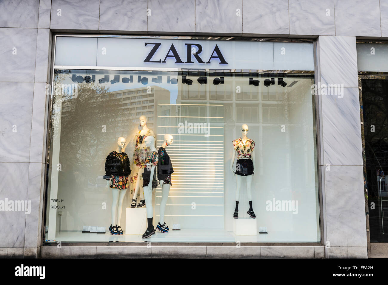Berlin zara fashion shop hi-res stock photography and images - Alamy