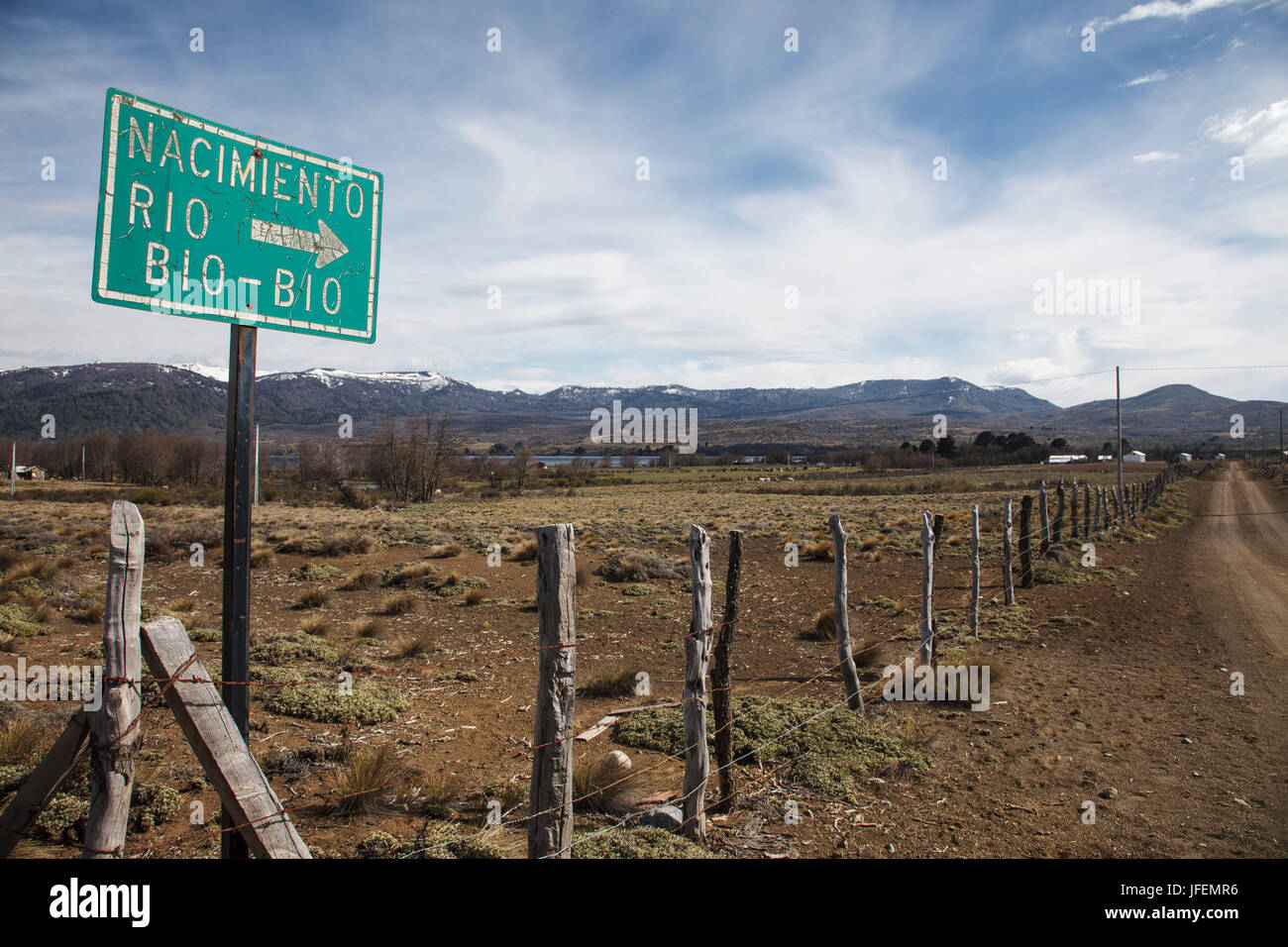 Chile, Araucania, Laguna Galletue, source of Rio biology biology, signpost, fence Stock Photo