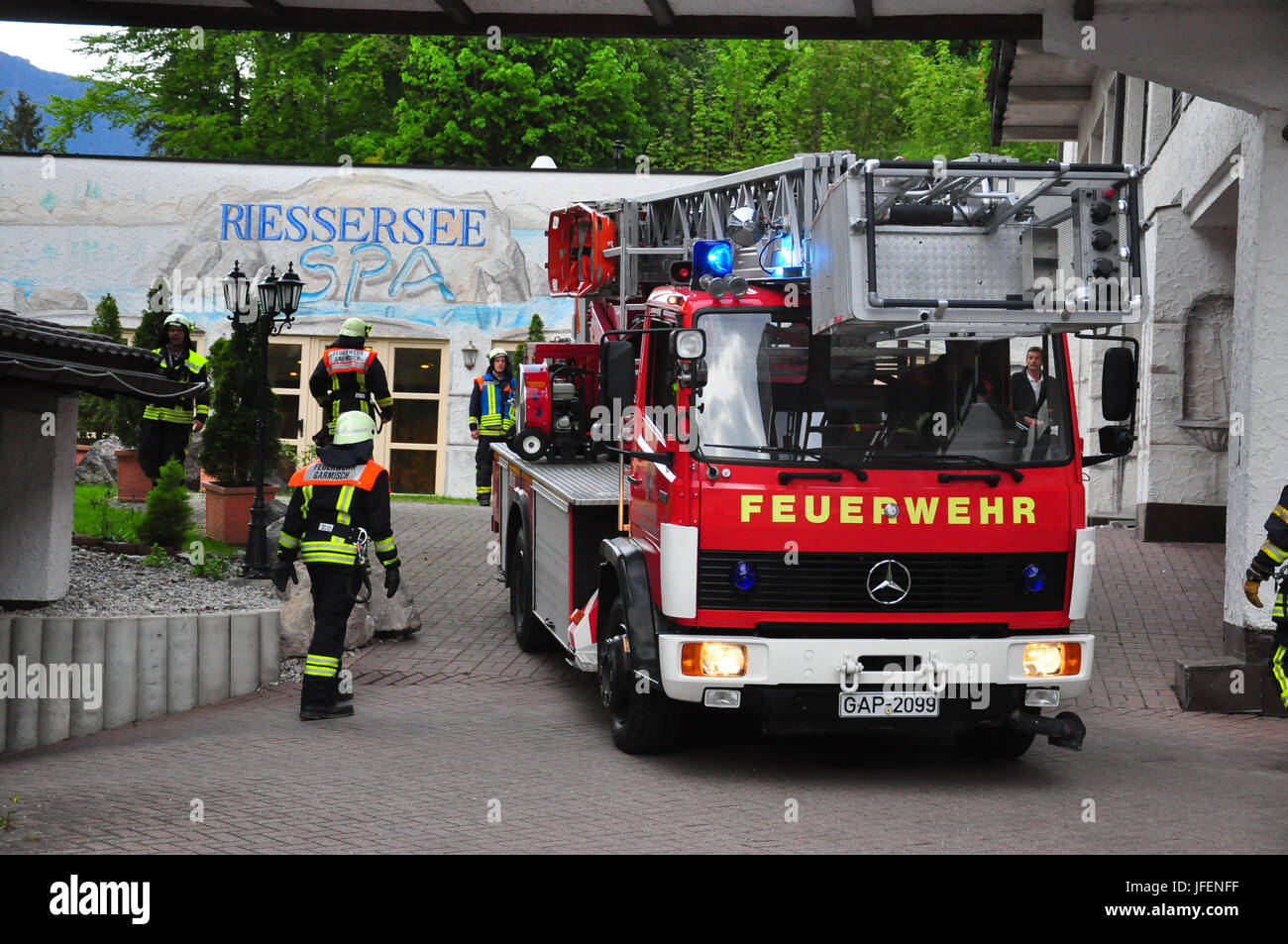 Fire brigade, fire brigade, fire fighting vehicle, mission exercise, conflagration, hotel Stock