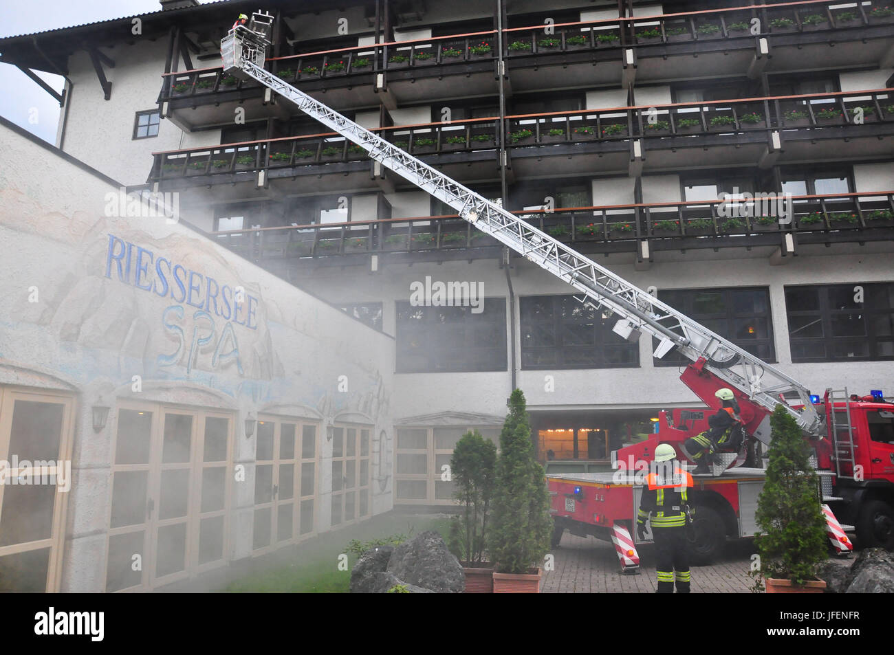 Fire brigade, fire brigade, fire fighting vehicle, mission exercise, conflagration, hotel Stock