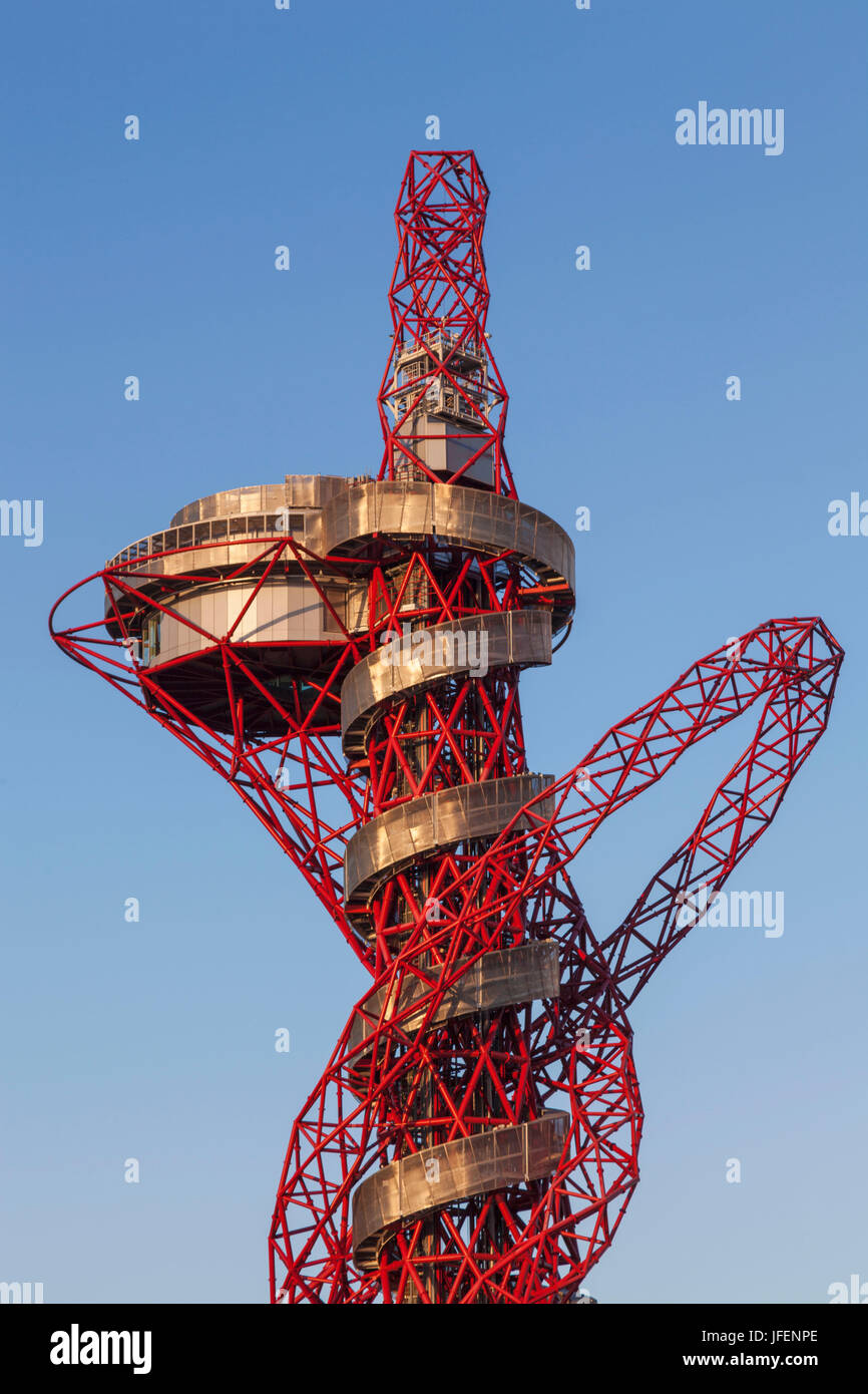 England, London, Stratford, Queen Elizabeth Olympic Park, ArcelorMittal Orbit Sculpture Stock Photo