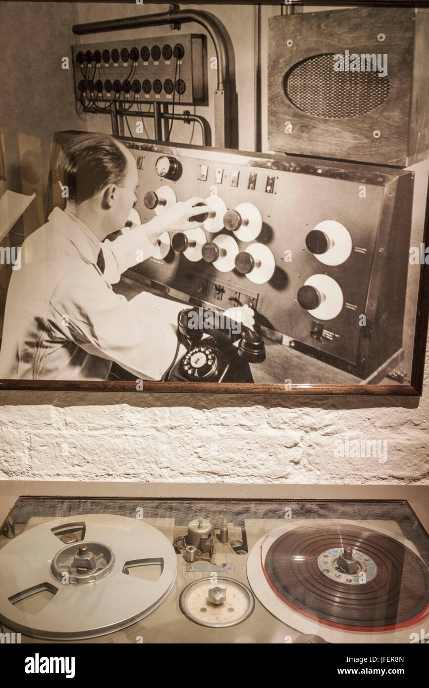 England, Merseyside, Liverpool, Albert Dock, The Beatles Story, Exhibit of Tape Recording Deck Used at Abbey Road Studios in the 1950s Stock Photo