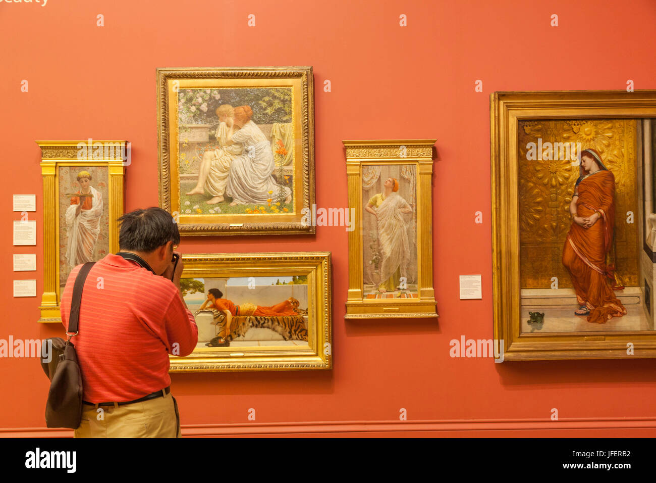 England, Manchester, Manchester Art Gallery, Interior Gallery View