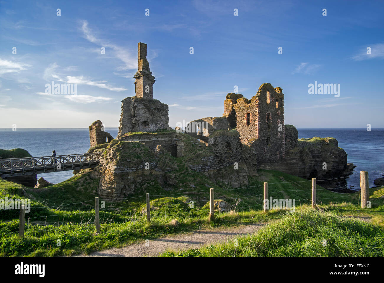Castle Sinclair Girnigoe near Wick, Noss Head, Caithness, Scotland, UK Stock Photo