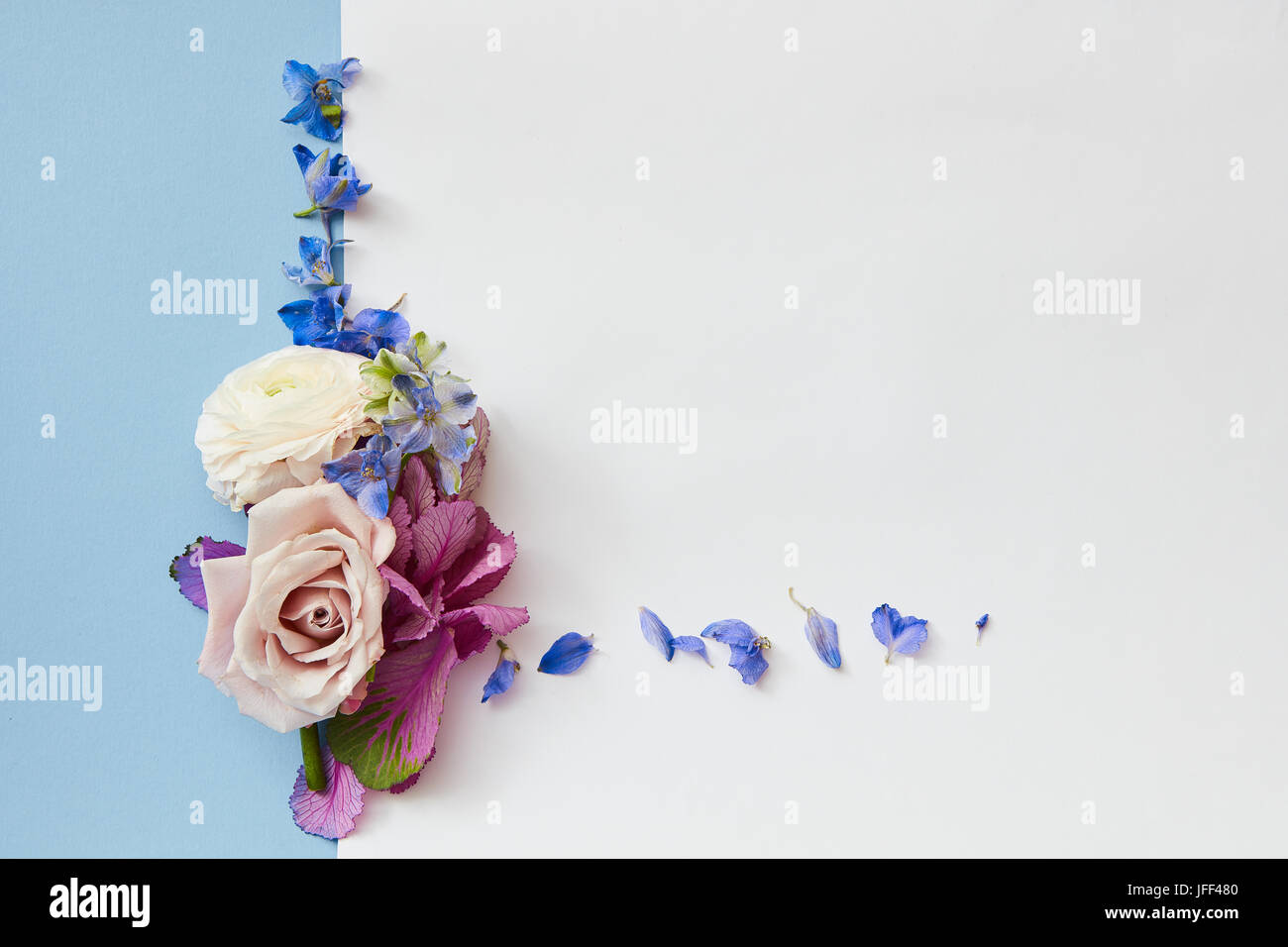 Paper decoration flower hi-res stock photography and images - Alamy