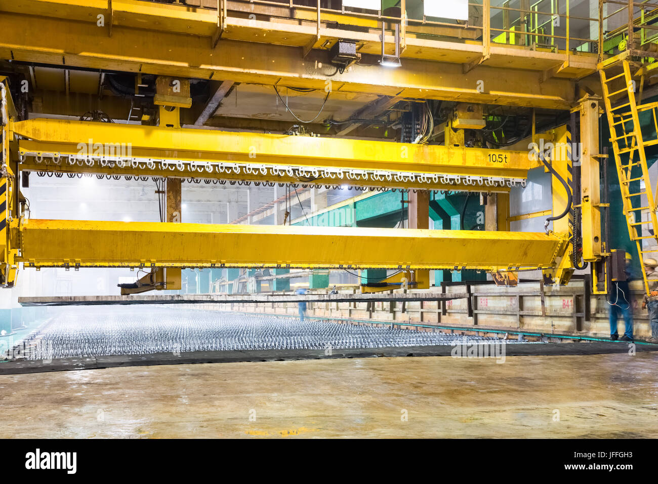 travelling-crane-closeup-stock-photo-alamy
