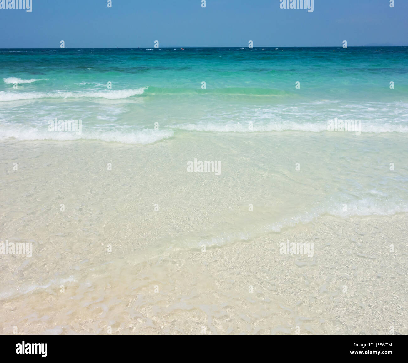 Beautiful sea white sand hi-res stock photography and images - Alamy