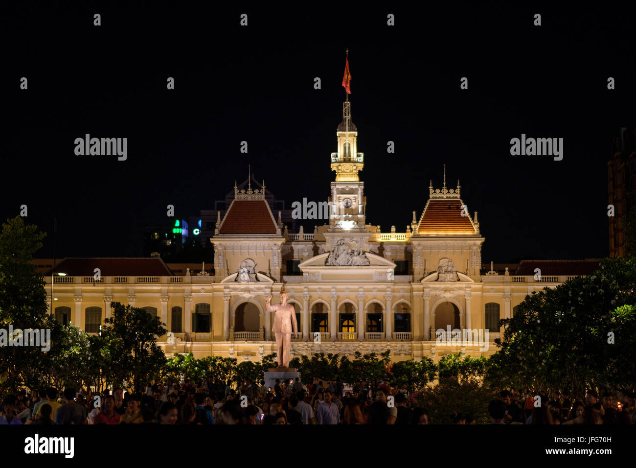 Statue of communist leader Ho Chi Minh in front of the City Hall building, Ho Chi Minh City, Vietnam, Asia Stock Photo