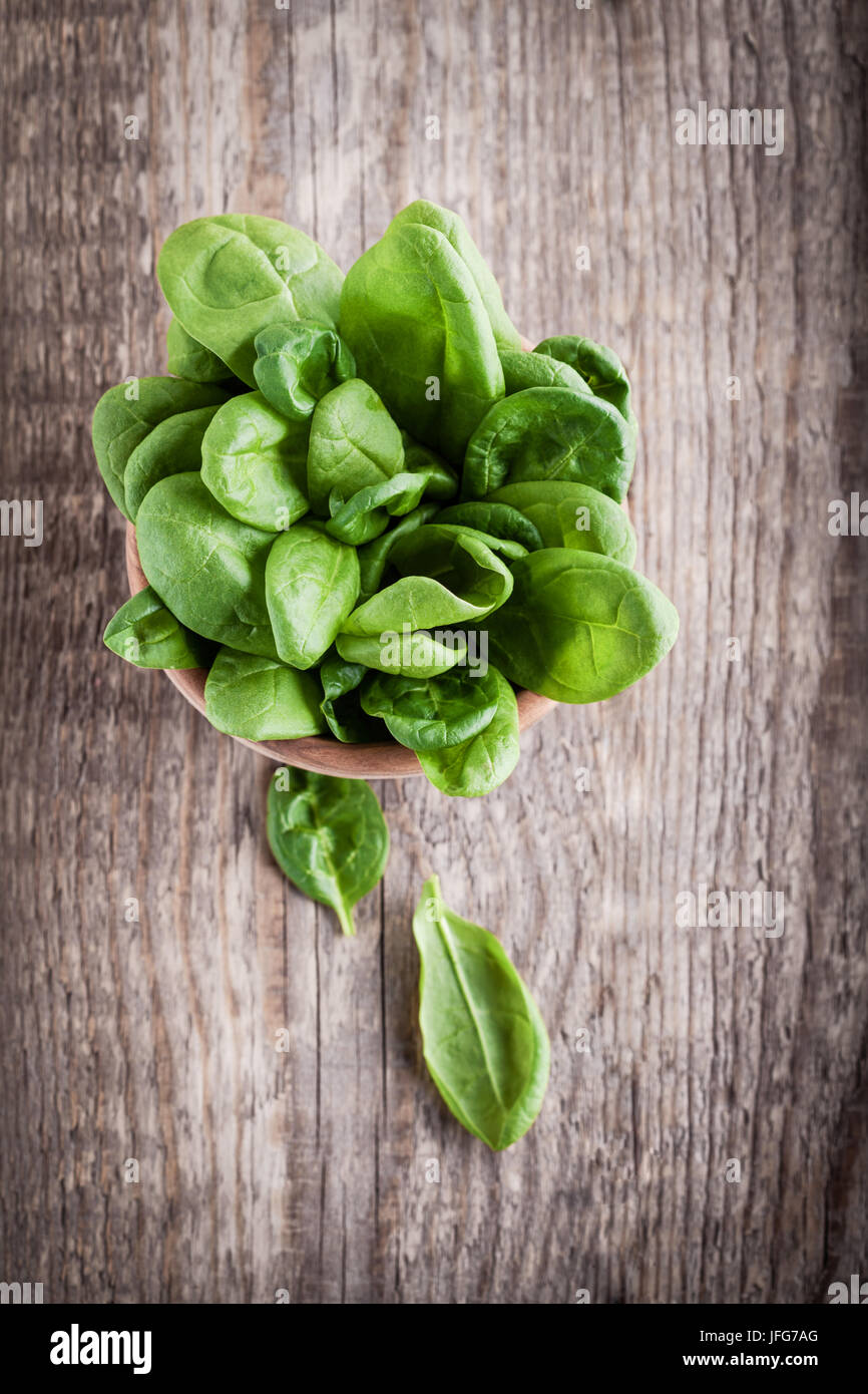 Baby spinach in the bowl Stock Photo Alamy