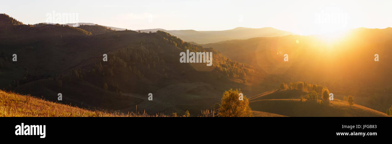 Beauty sunset in the mountains Stock Photo - Alamy