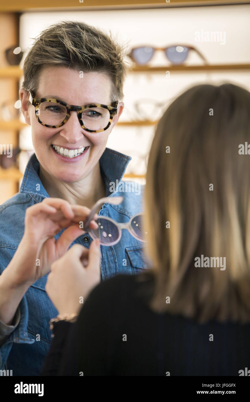 Attractive friendly customer service hi-res stock photography and ...