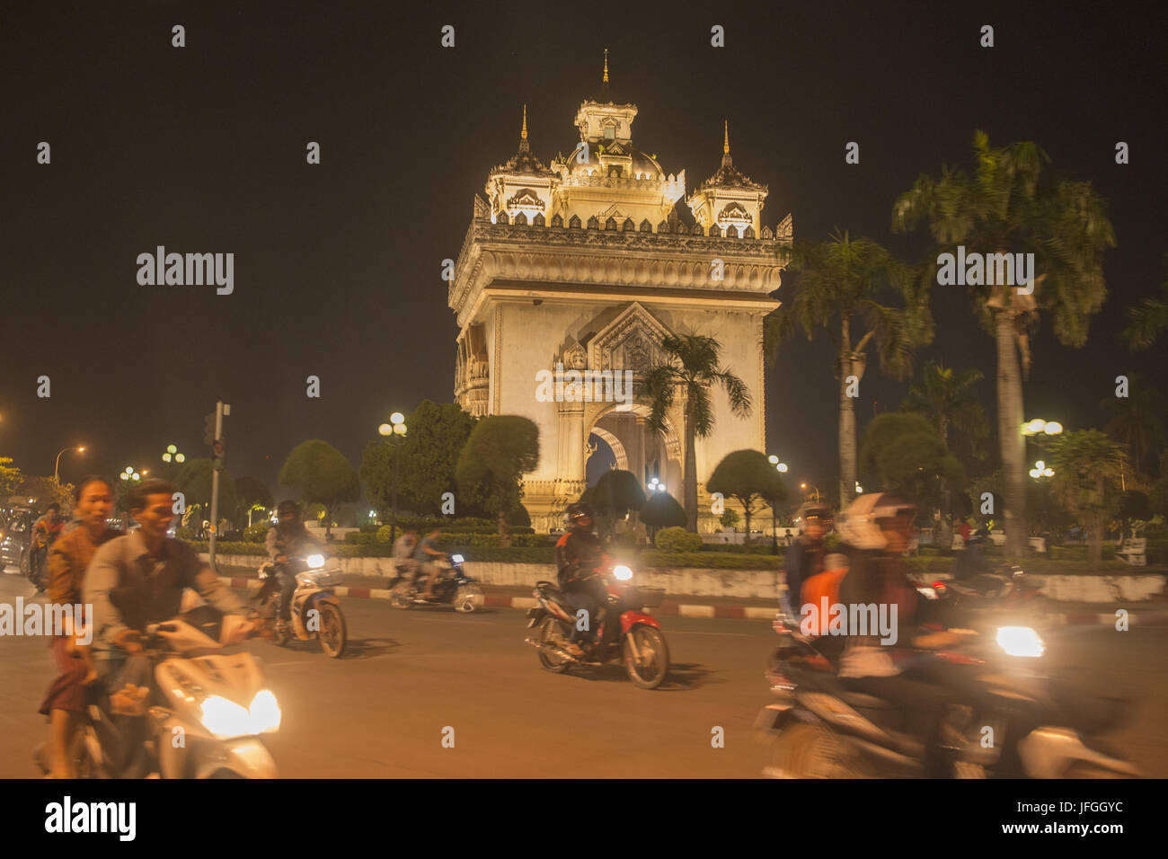 patuxai-night-vientiane-laos-hi-res-stock-photography-and-images-alamy