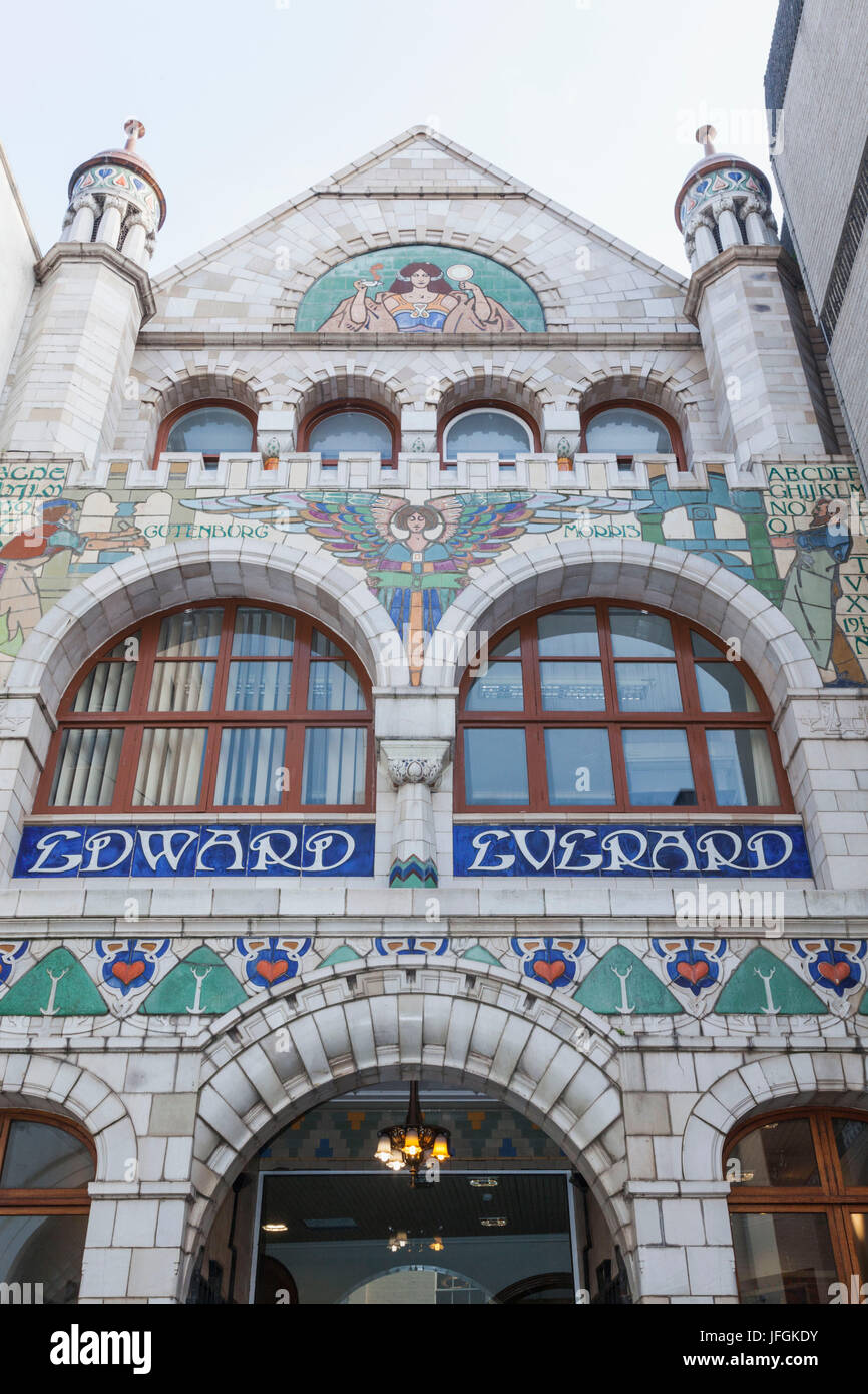 England, Somerset, Bristol, The Old City, Edward Everard Building Facade Stock Photo