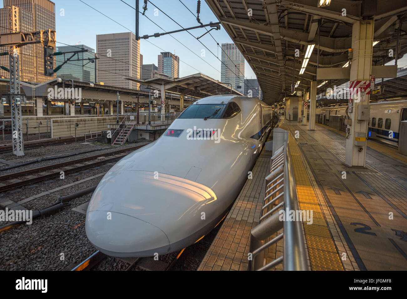 Japan, Tokyo Station, The bullet train, Hikari Stock Photo
