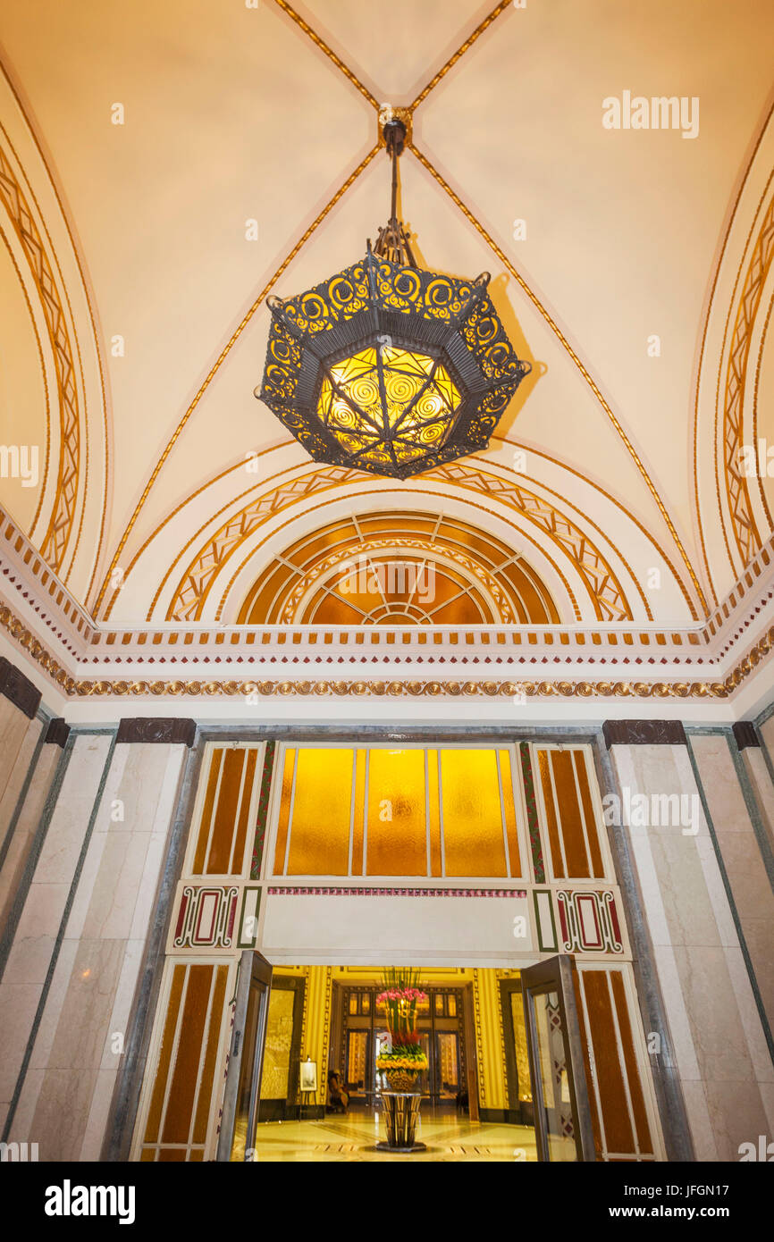Art deco hotel lobby hi-res stock photography and images - Alamy
