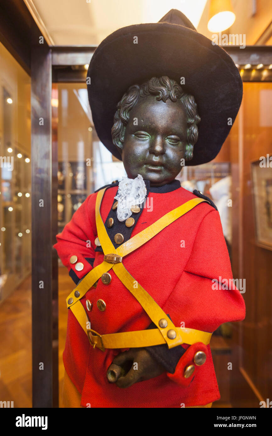Manneken pis costumes hi-res stock photography and images - Alamy