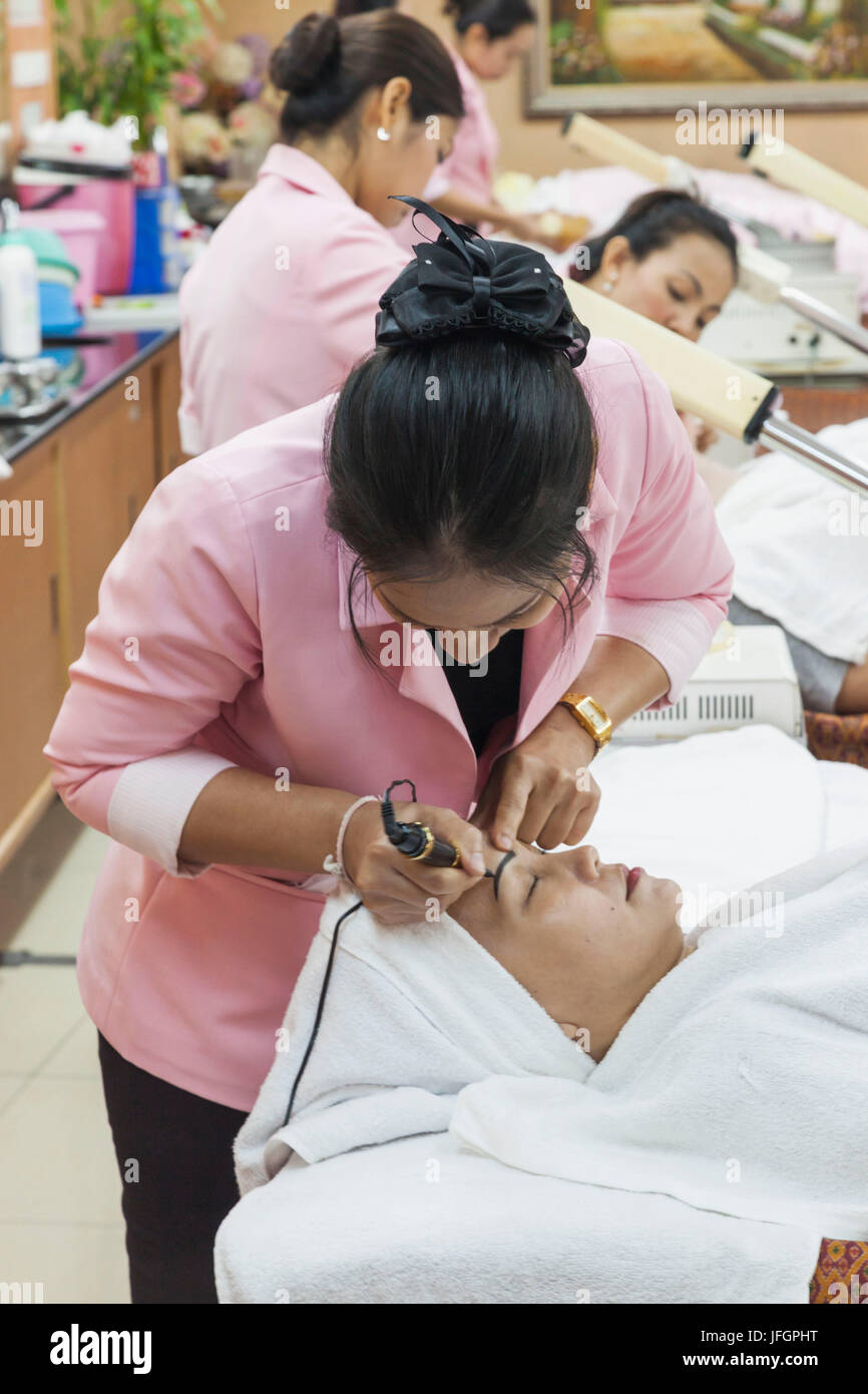 Thailand, Bangkok, Khaosan Road, Woman Receiving Typical Beauty Treatment Stock Photo