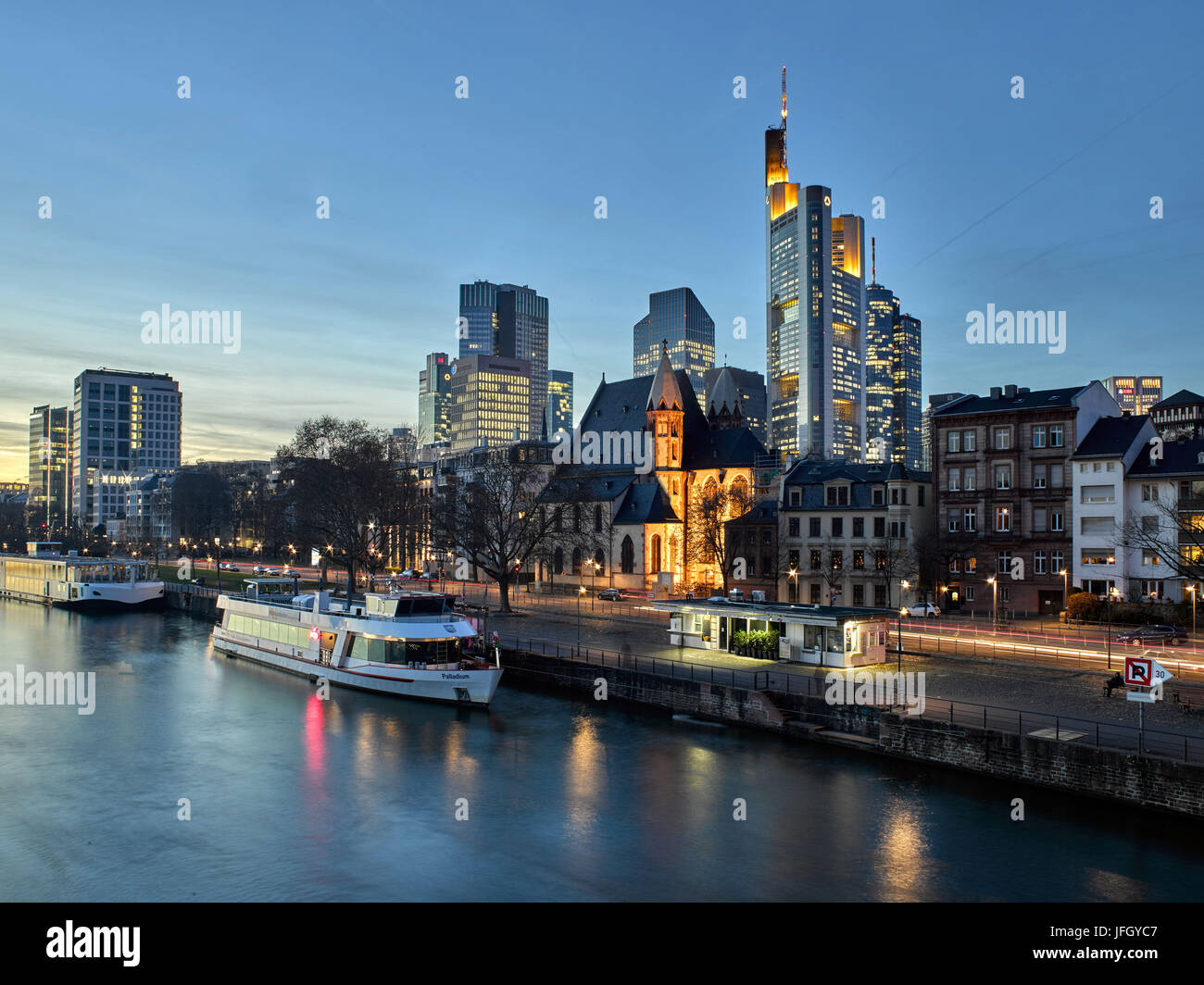 Skyline frankfurt on the main hi-res stock photography and images - Alamy