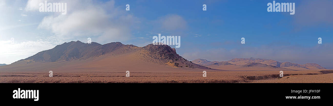 extensive wild scenery on the Khumib-dry river, in the skeleton coasts park, Damaraland, Namibia, panorama Stock Photo