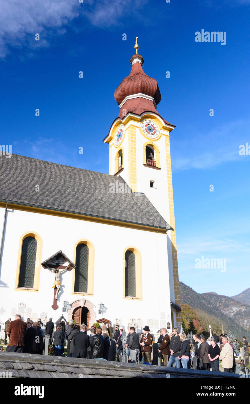 Catholic. Parish church holy Jakobus the Elder and cemetery with a dead person's memory to All Saints' Day, Austria, Salzburg, Pinzgau, Unken Stock Photo