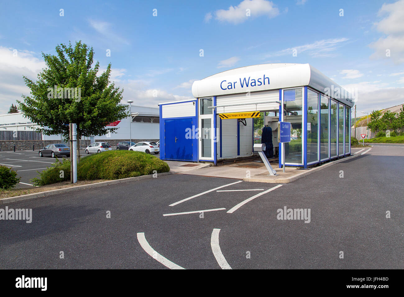 Tesco Petrol Station - Car Wash Stock Photo