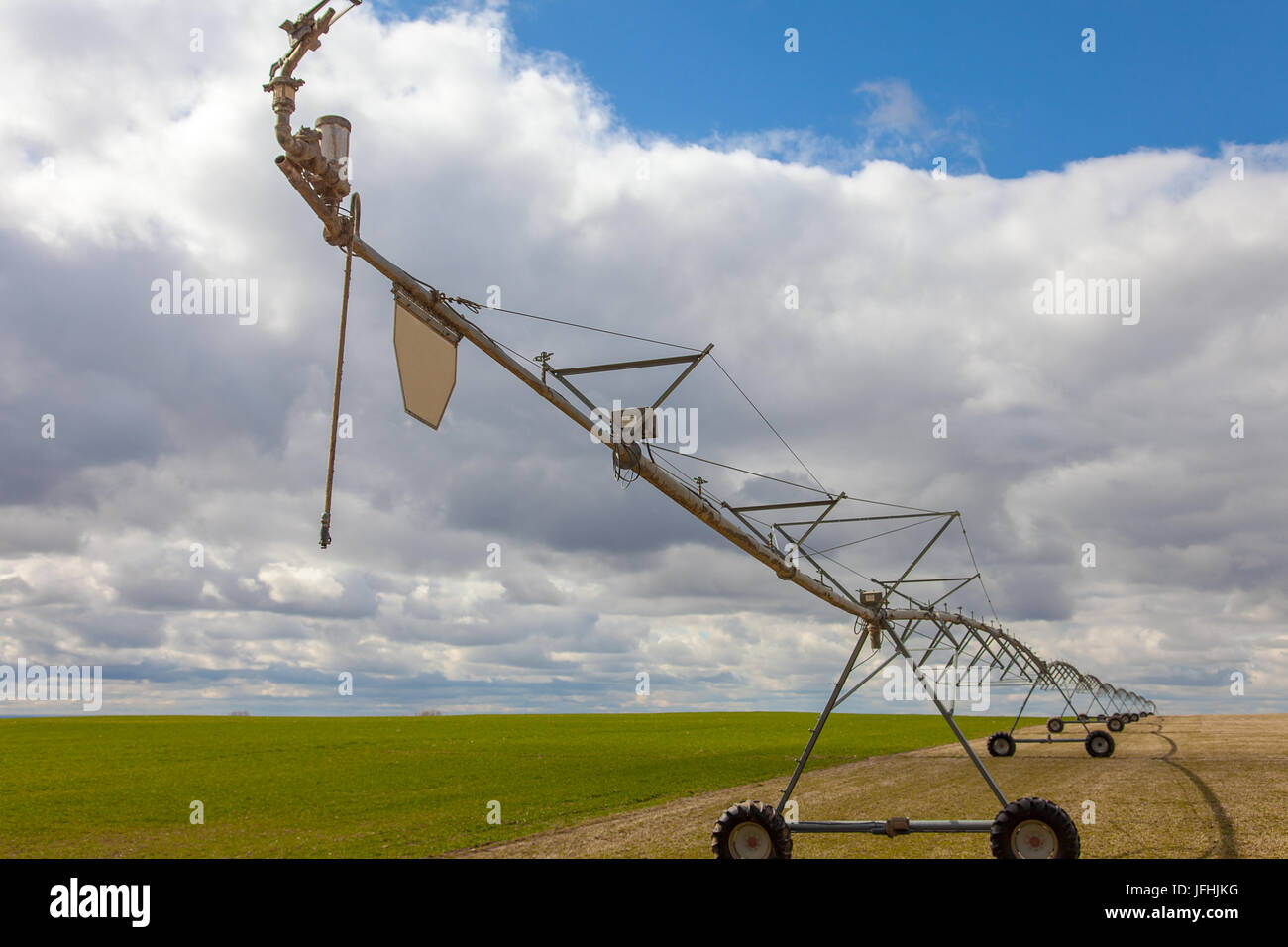 Center pivot irrigation (irrigation district) in I Stock Photo - Alamy