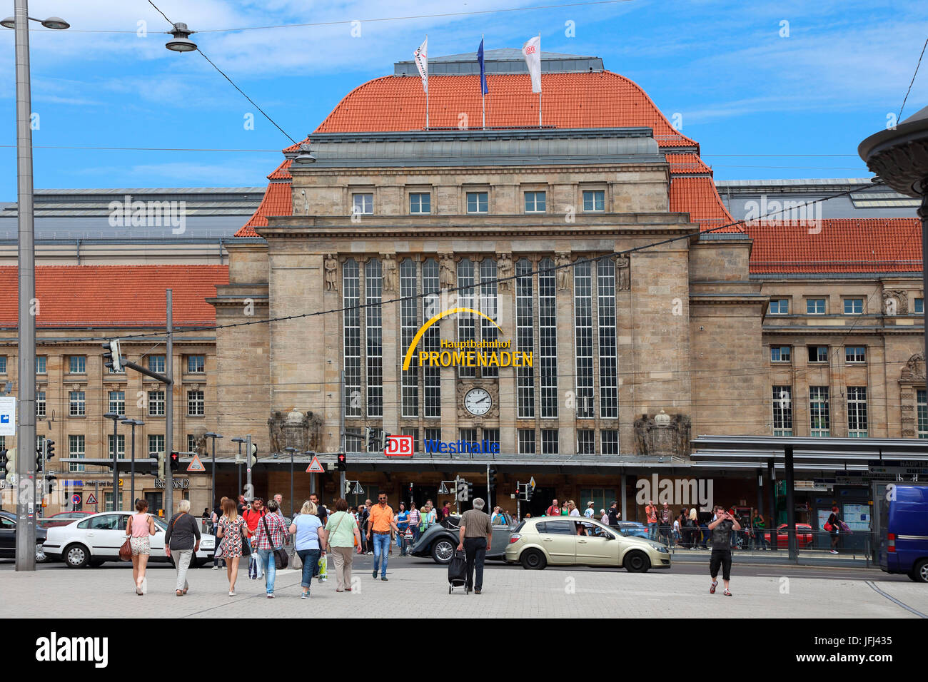 Leipzig central station promenades Stock Photo - Alamy