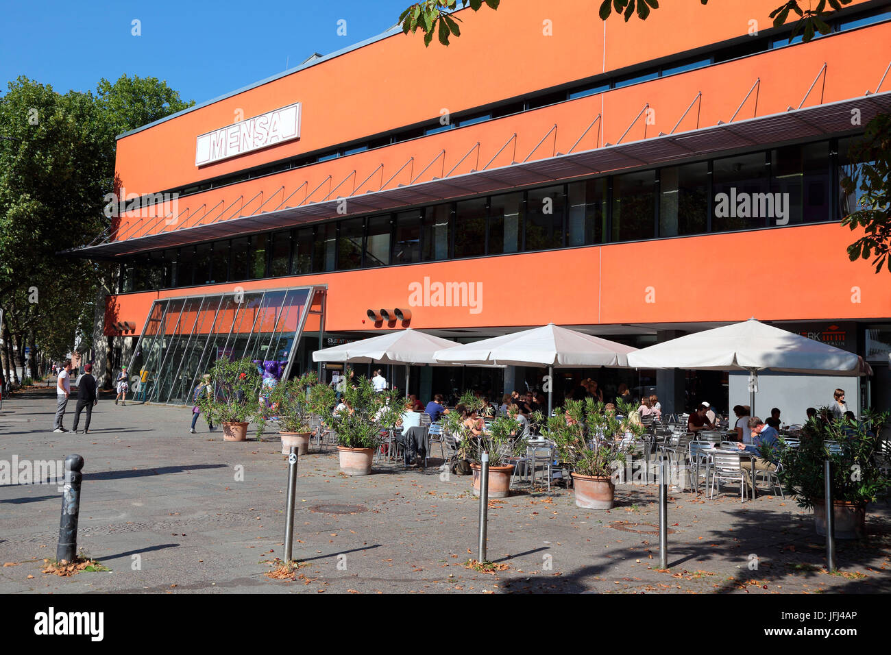 University canteen food hires stock photography and images Alamy