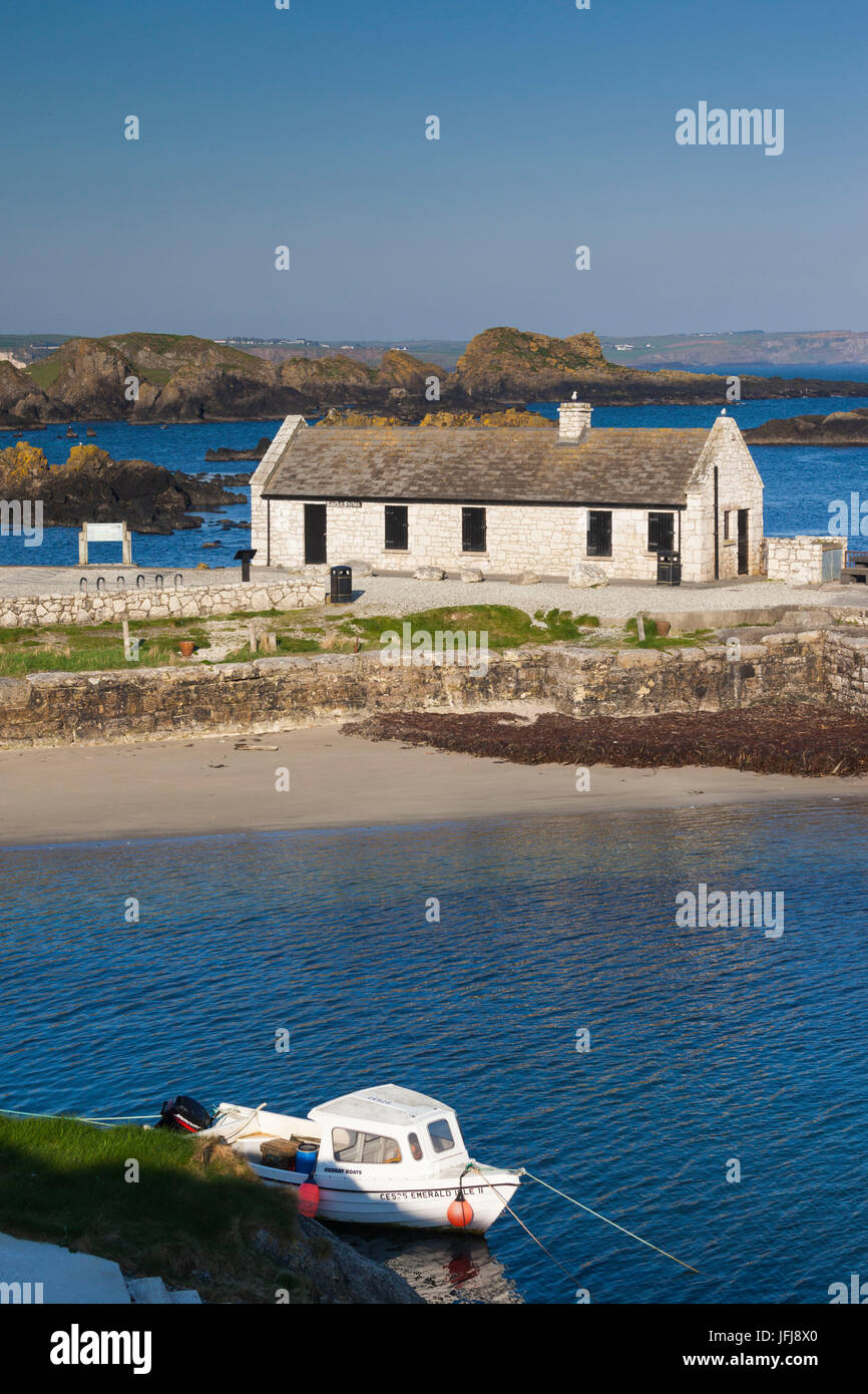 UK, Northern Ireland, County Antrim, Ballintoy, Ballintoy Harbor Stock Photo Alamy