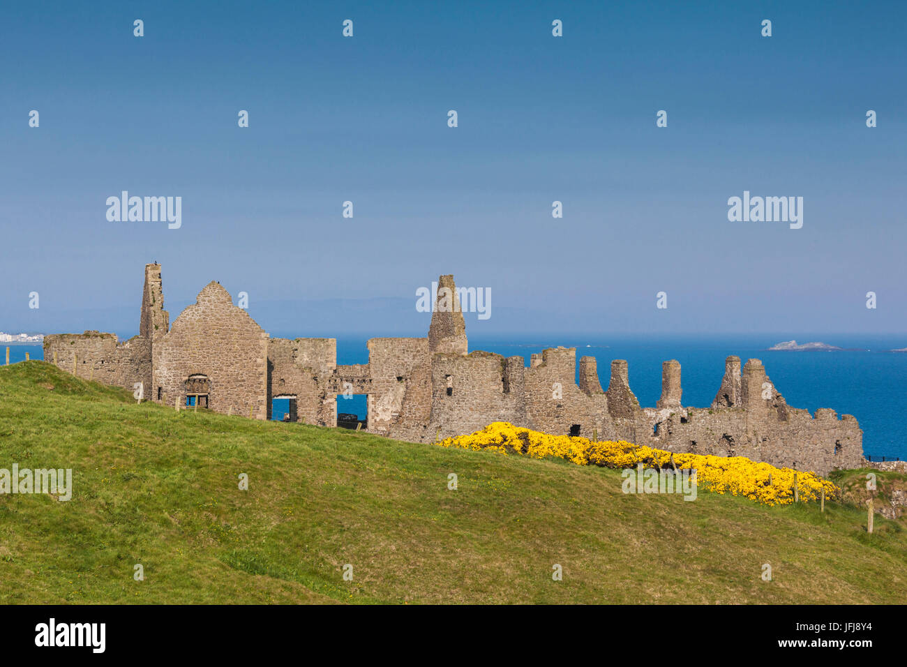 UK, Northern Ireland, County Antrim, Bushmills, Dunluce Castle ruins Stock Photo